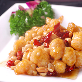 Kung Pao Three Delights <br>Chicken/Shrimp/Beef (spicy)<br>宫保三样 - 鸡/虾/牛(辣)